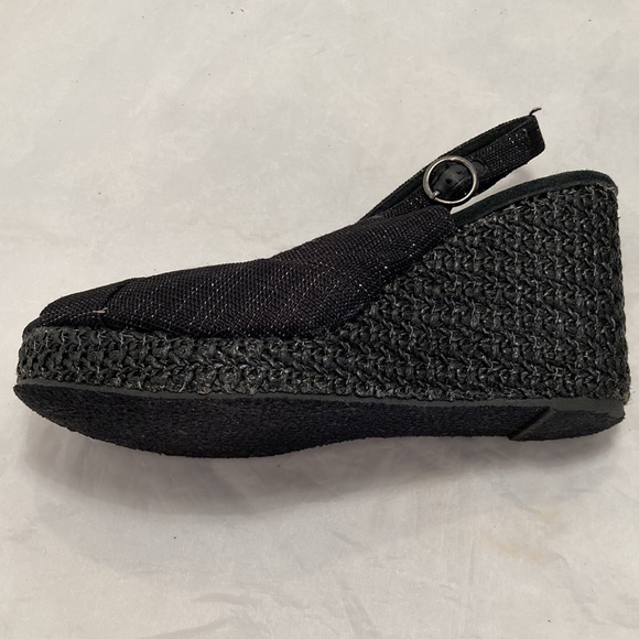 VOLATILE Marley Wedge - Picture 12 of 13